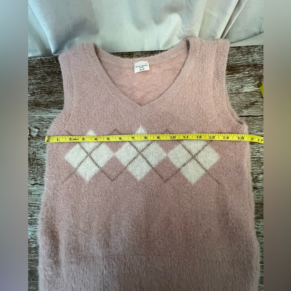 Abercrombie Kids Pink Cozy Fuzzy Sweater Vest Size 13-14 Academia Cottagecore - Picture 6 of 7